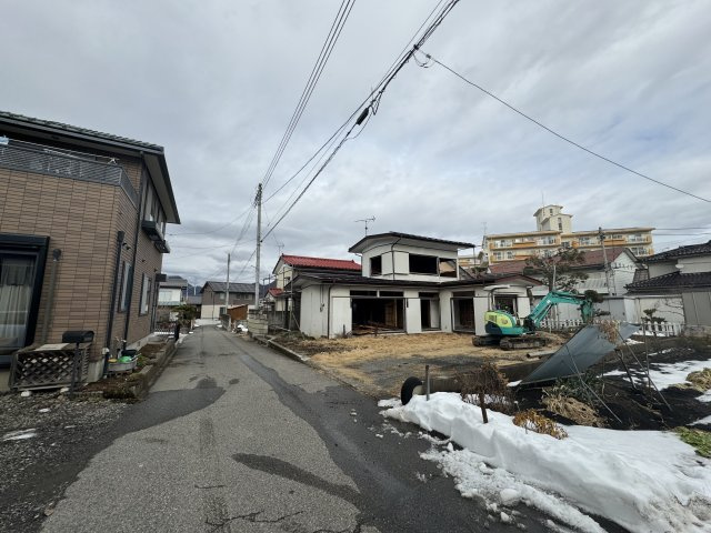 新築　沼田市高橋場町　Livele Garden.S　1号棟の前面道路含む現地写真|現地写真　西側接道幅員約4ｍ