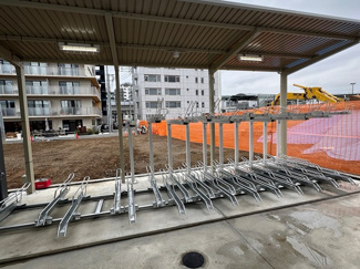 【その他共用部分】 | 屋根付きの駐輪場で雨が降っても大切な自転車が濡れなくてすみますね♪荷物が重いときに自転車があれば助かりますね！