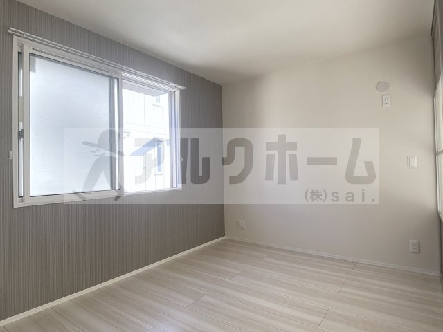 ラフィーネ八尾東の洋室
