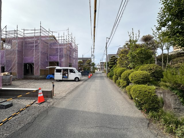 新築　沼田市高橋場第3　3号棟の前面道路含む現地写真|現地写真　東側接道幅員約4ｍ