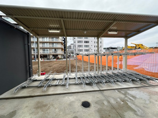 【その他共用部分】 | 屋根付きの駐輪場で雨が降っても大切な自転車が濡れなくてすみますね♪荷物が重いときに自転車があれば助かりますね！