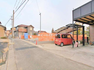 【前面道路含む現地写真】