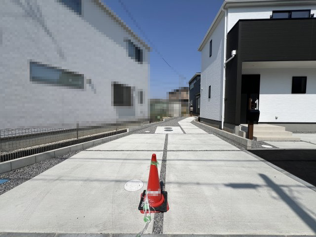 刈谷市小垣江町半崎新築戸建　2号棟の駐車場|駐車場に車を止められます