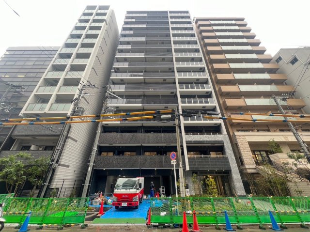 プレサンス堺筋本町エグゼブランの外観