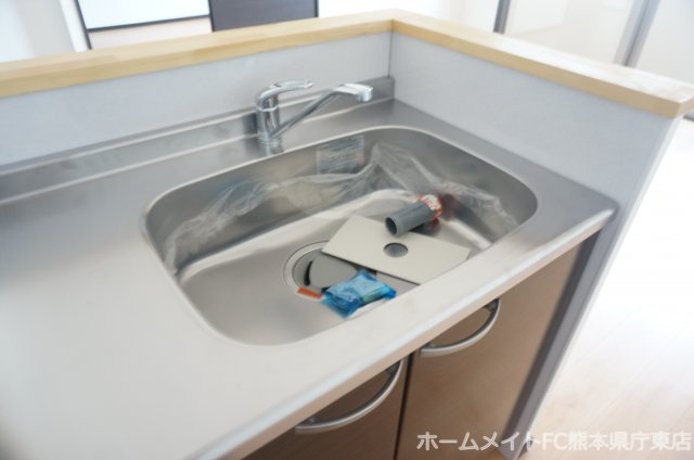 熊本市南区田井島２丁目の賃貸マンションのキッチン