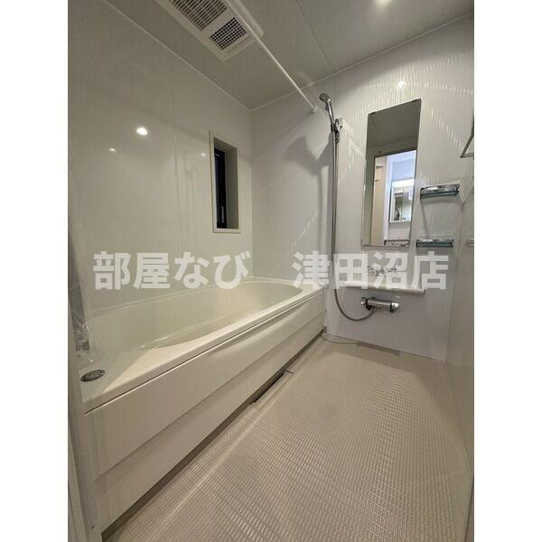 船橋市前原西３丁目の一戸建ての浴室|ゆったり過ごせるお風呂です