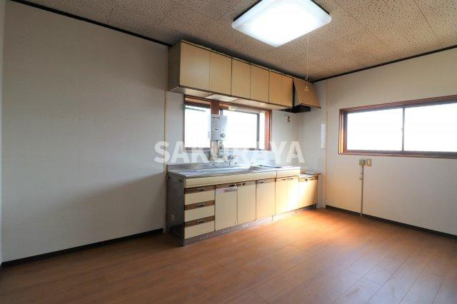 近藤方貸家のキッチン|現況と異なる場合があります。