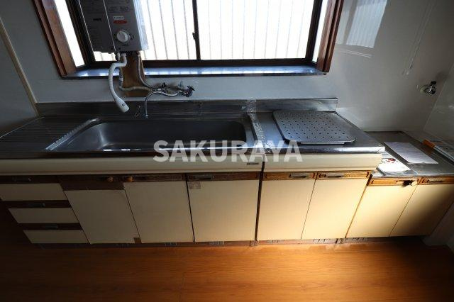 近藤方貸家のキッチン|現況と異なる場合があります。