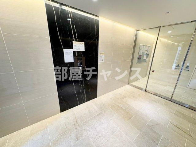 ディアレイシャス大須赤門通本町のエントランス