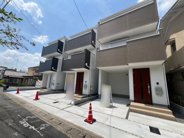 太秦井戸ケ尻町【6区画】5号地の前面道路含む現地写真