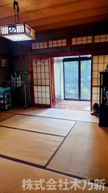 鴨方町鴨方売家の和室