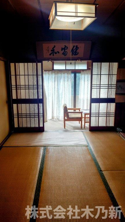 鴨方町鴨方売家の和室