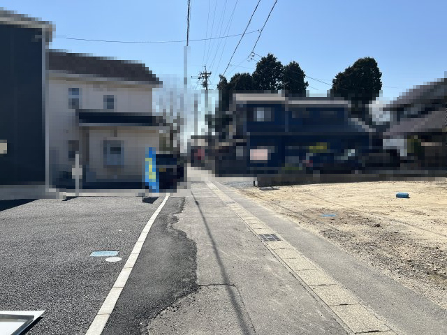 碧南市堀方町第3新築戸建　1号棟の前面道路含む現地写真|碧南市堀方町第3新築戸建前面道路写真です。西側公道約2.96～3.08ｍに接道