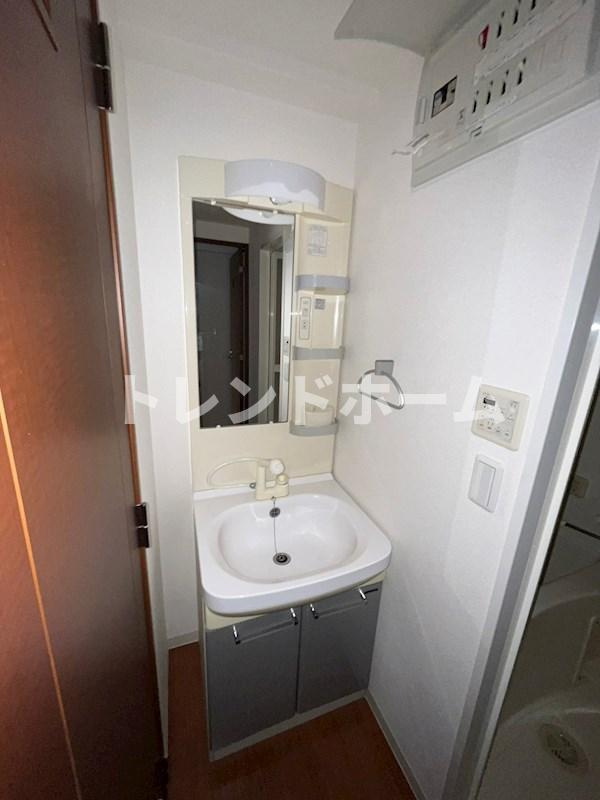 クラウンハイム本町EASTの独立洗面台|選べる家電プランあり！！