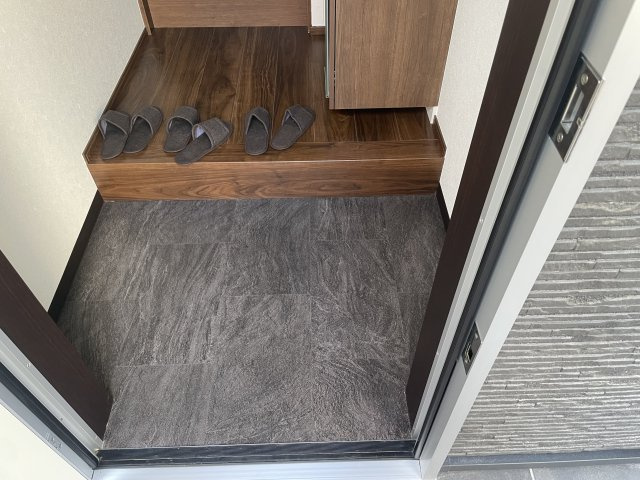 元町ハウスの玄関