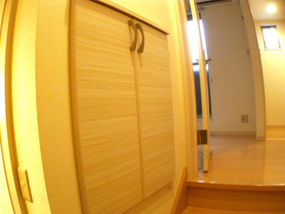 【玄関】 | コンフォートベネフィス別府8 | 別号室の写真になります。現況優先。