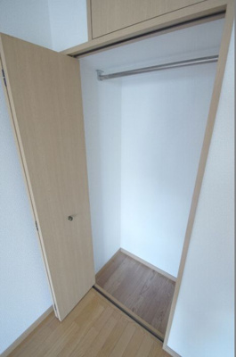 【収納】 | エステート・モア・舞鶴 | 別号室の写真になります。現況優先。