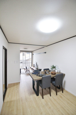 【居間・リビング】 | グリーンハイム（シャーメゾン） | 同物件別号室参考写真