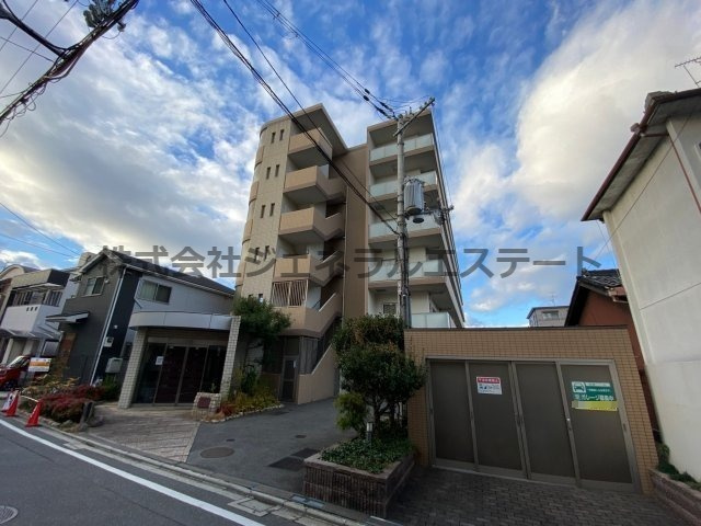 パレスモンレーヴの外観