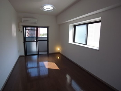 【内装】 | フリースペース57 | 別号室の写真になります。現況優先。