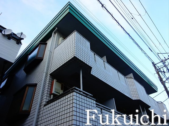 いしおかビル鷹番の外観