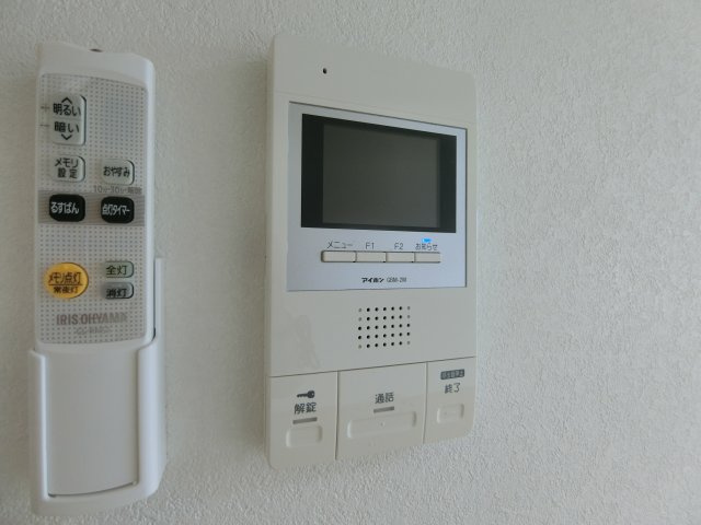 スカイマンションｋのセキュリティ|303号室の写真