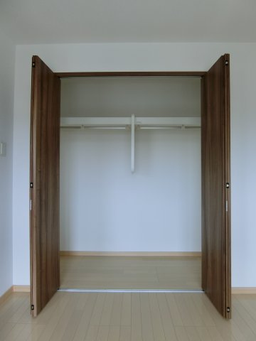 スカイマンションｋの収納|303号室の写真イメージ203号室の写真