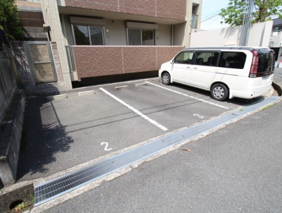 【駐車場】 | ヴィラ・シャリテ | 駐車場★