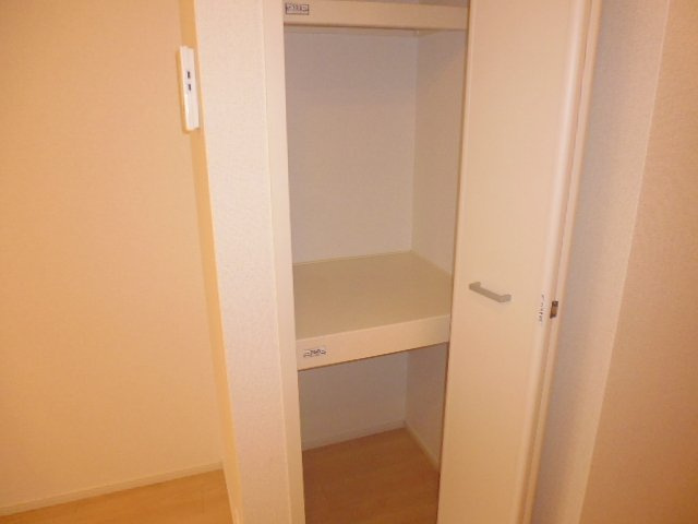 グランド・ルミエール北畝Ⅰの収納