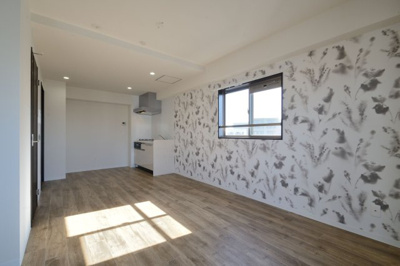 【居間・リビング】 | LIBTH千代 | 別号室の写真になります。現況優先。