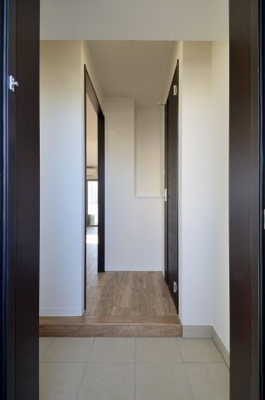 【玄関】 | LIBTH千代 | 別号室の写真になります。現況優先。