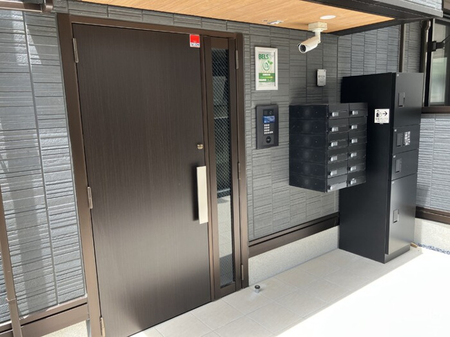 【エントランス】Ｄ－ＲＯＯＭ小田原５丁目