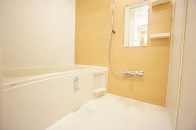 【浴室】 | プリュネル荒江 | 別号室の写真になります。現況優先。