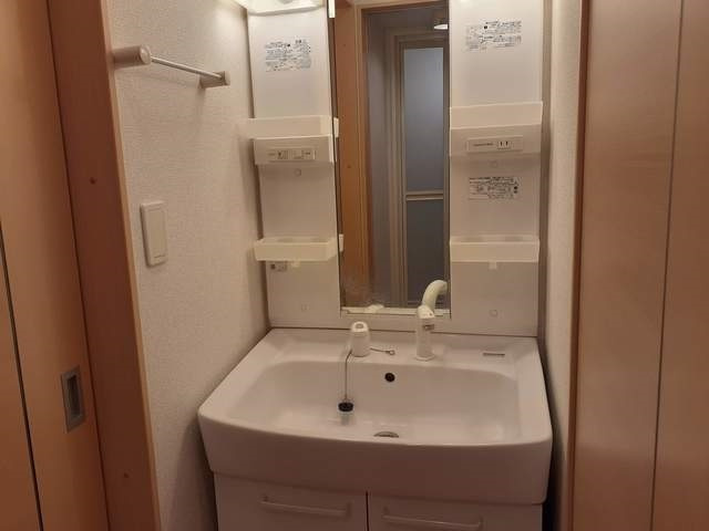 グレイスフルの独立洗面台|洗面所