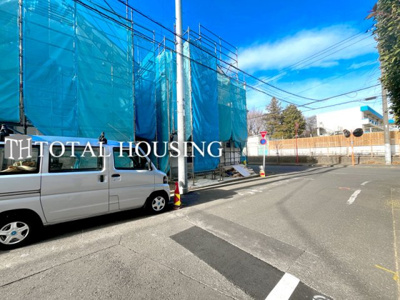 【前面道路含む現地写真】 | 小平市花小金井4丁目　新築戸建　全1棟