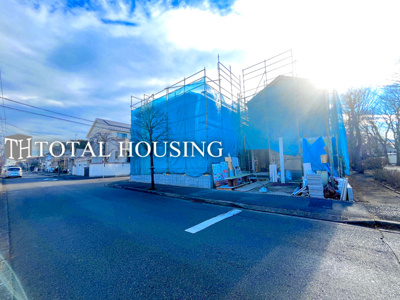 【前面道路含む現地写真】 | 小平市花小金井4丁目　新築戸建　全1棟