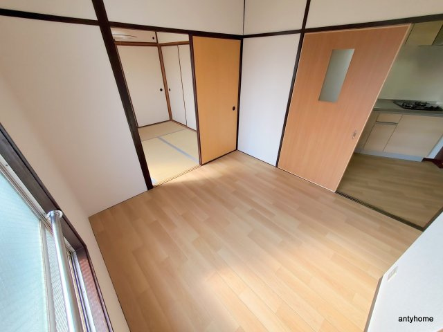 Kハイツ　仲介手数料無料の居間・リビング
