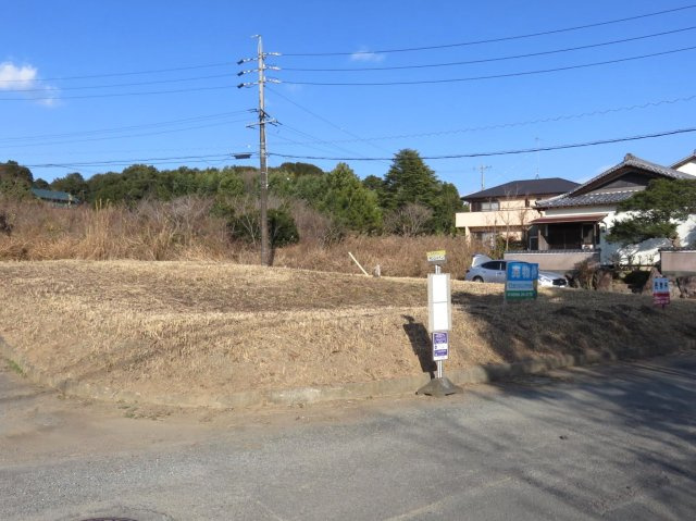 多気郡明和町の前面道路含む現地写真