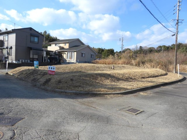 多気郡明和町の前面道路含む現地写真