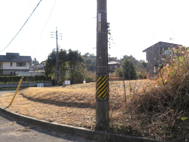 多気郡明和町の前面道路含む現地写真
