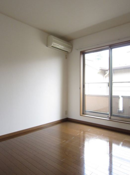 QUATRE SAISONS　宮崎台の寝室
