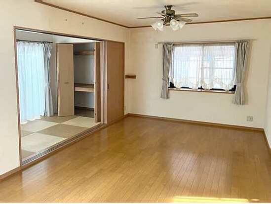 【居間・リビング】