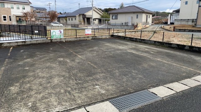 【駐車場】 | ドリームハイツ | 車をお持ちの方に嬉しい駐車場付きの物件です