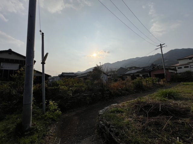 海南市大野中・土地・56819の前面道路含む現地写真