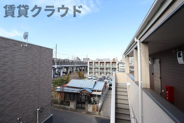 モンテ・ソラーレの展望|開放的で明るい空間を演出してくれるバルコニーです