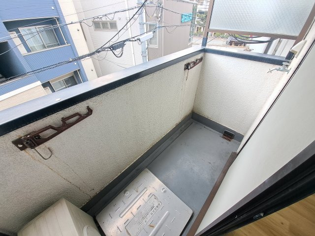 H・アーシュのバルコニー