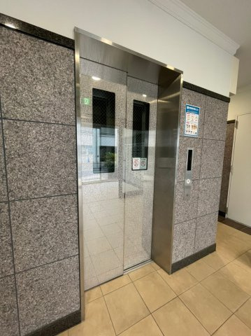 La　Douceur伏見　名古屋市賃貸　仲介手数料無料のロビー