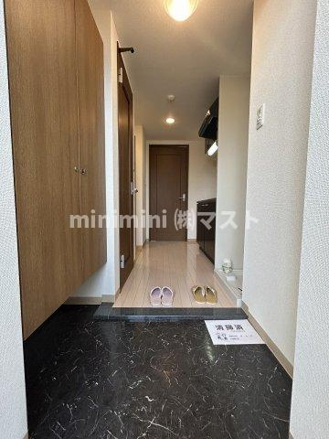 ビオトープ靭本町の玄関
