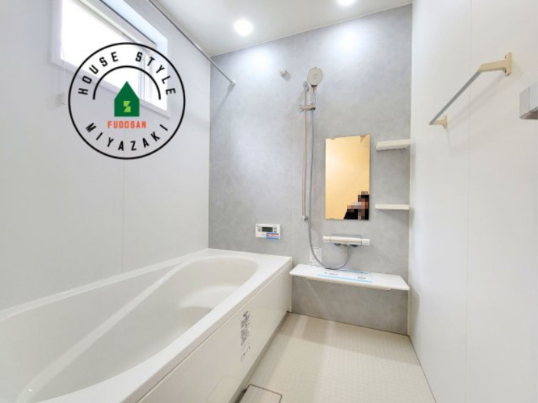 FelidiaGarden恒久南3丁目 （1号棟）の浴室|1日の疲れを癒してくれる広々バスルーム。雨の日のお洗濯にも大活躍な浴室乾燥機付です！