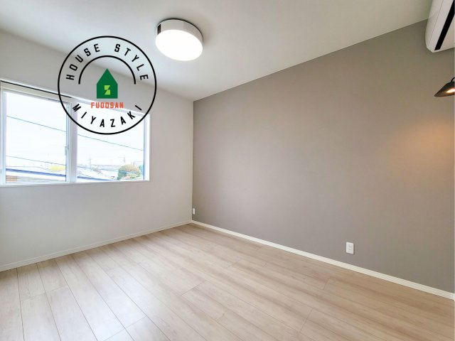 FelidiaGarden恒久南3丁目 （1号棟）の寝室|主寝室には収納力に優れたクローゼットがありますので、お部屋もすっきり片付きます。